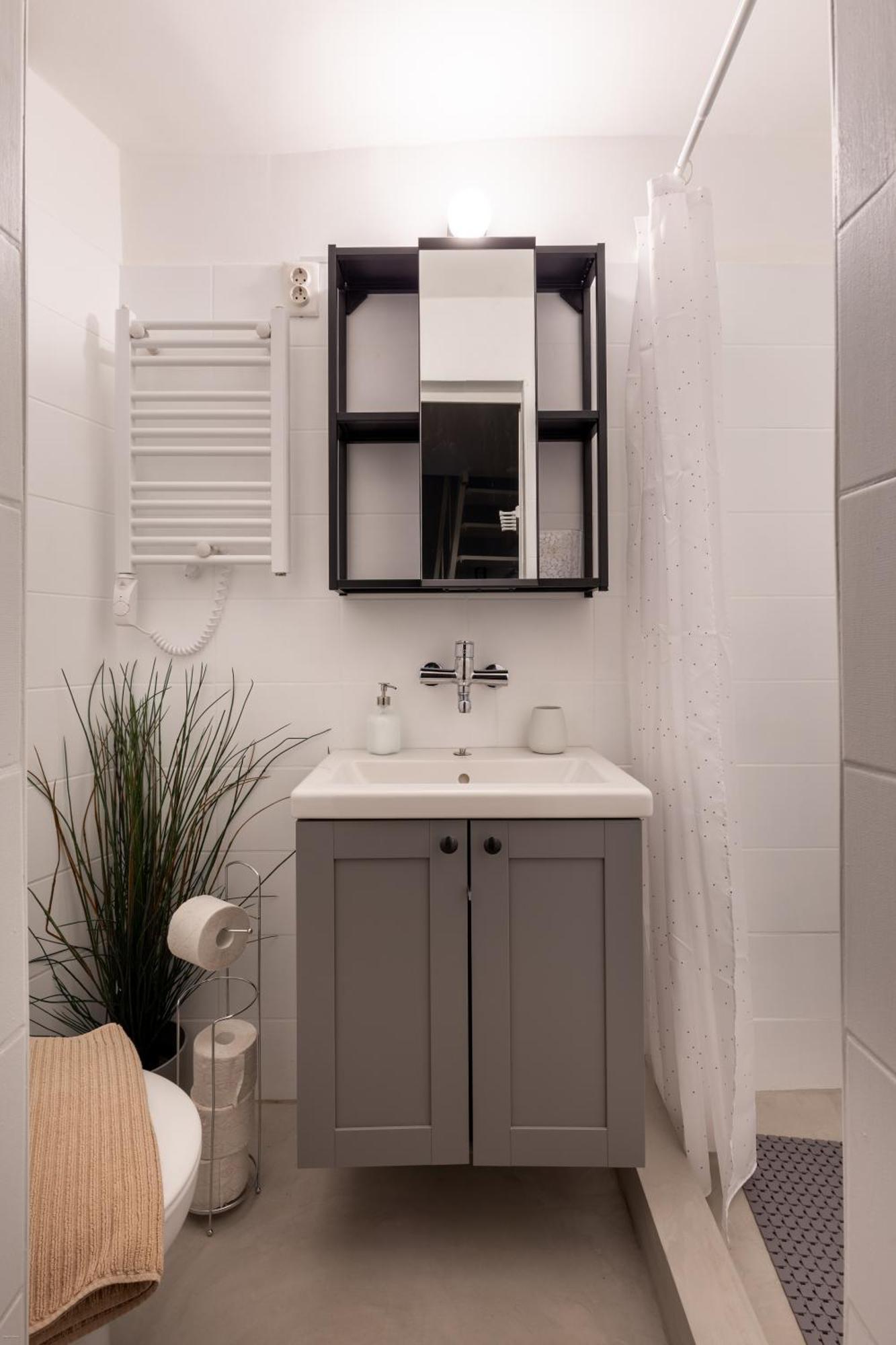 L9 Lonyay Apartment بودابست المظهر الخارجي الصورة