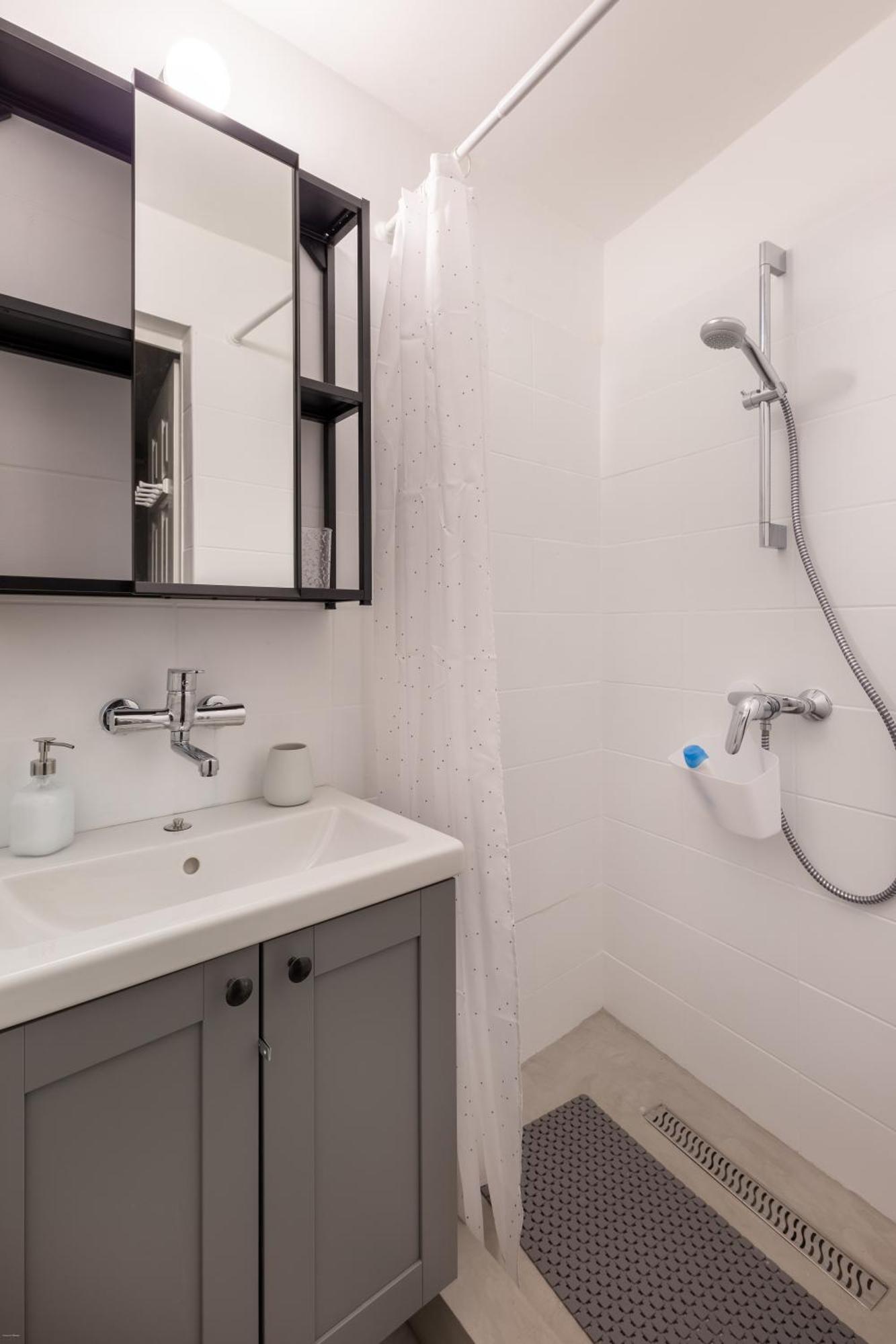 L9 Lonyay Apartment بودابست المظهر الخارجي الصورة